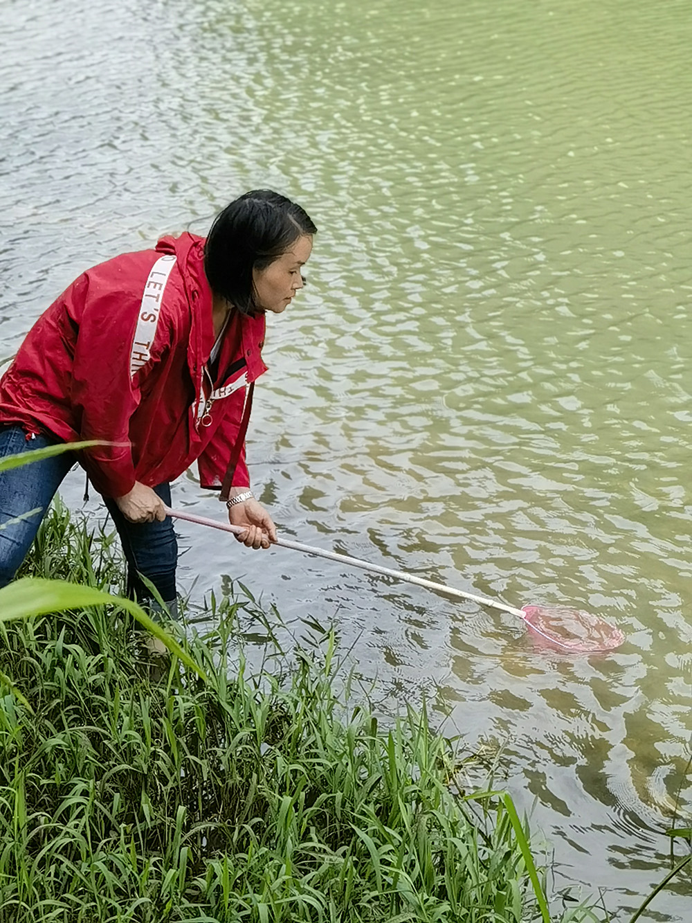 20240510 天河潭美景 螺蛳的美味 红衣美女就是这画面的亮点！