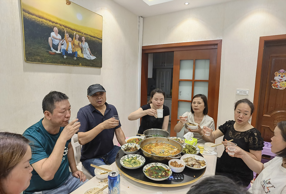 20240529 相约在小河五哥家 今天是个好日子 相聚是缘！